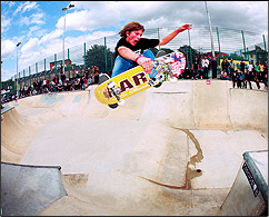 Cantelowes skate park, Camden - Click on image to enlarge